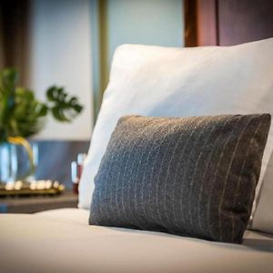 Deluxe Double Double Room